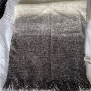 Loft Scarf